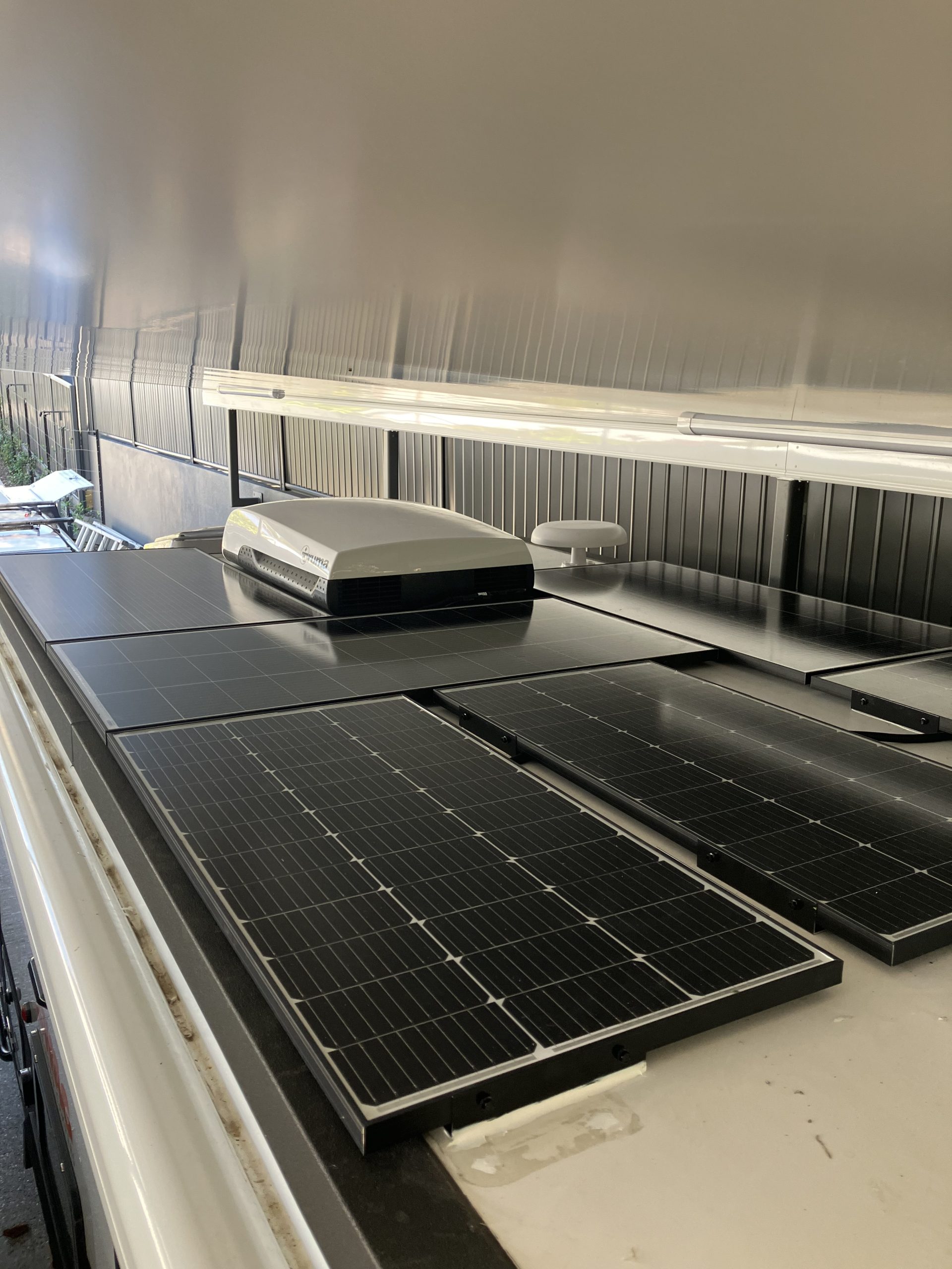 Jawa Caravan: Solar Panel Upgrade